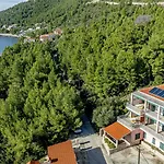 Adriatic Sea View Retreat Gora Apartment *