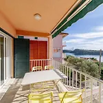 Adriatic Sea View Retreat Gora Apartment *