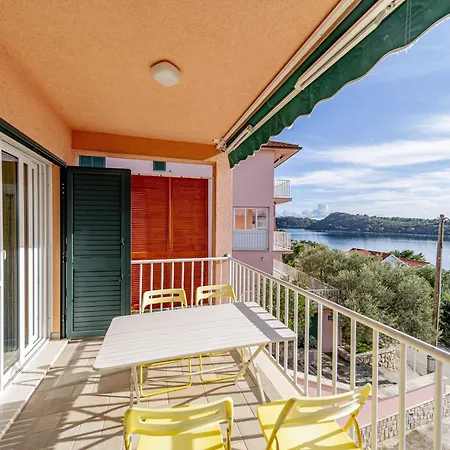 Adriatic Sea View Retreat Gora דירה *