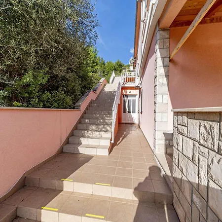 Adriatic Sea View Retreat Gora דירה *