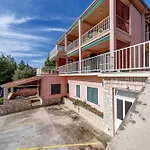 Adriatic Sea View Retreat Gora 公寓