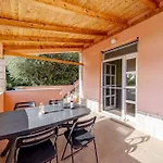 Adriatic Sea View Retreat Gora 公寓