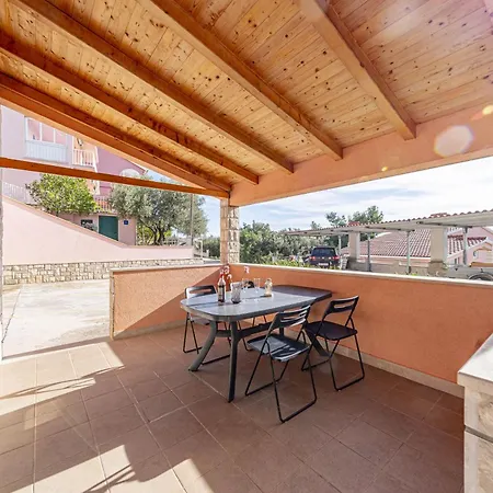 Adriatic Sea View Retreat Gora アパート