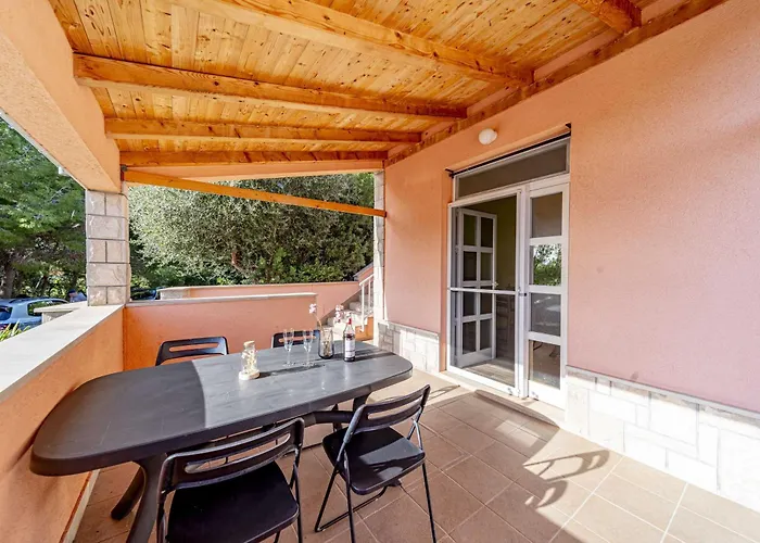 Adriatic Sea View Retreat Gora 아파트